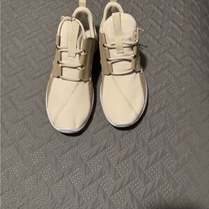 Nike E Series light Orwood Brown